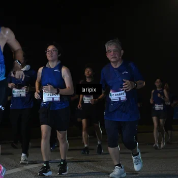 Runner Photo 7571297