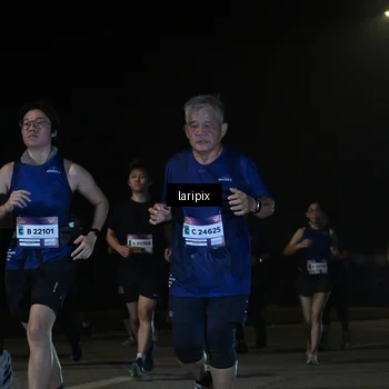 Runner Photo 7571299