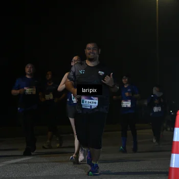 Runner Photo 7571300