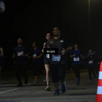 Runner Photo 7571302