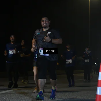 Runner Photo 7571303