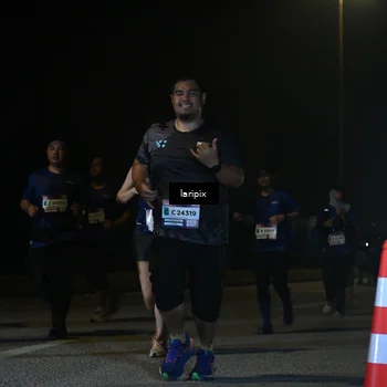 Runner Photo 7571312