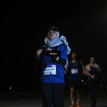Runner Photo 7571339