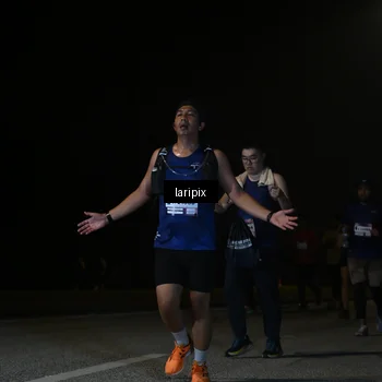 Runner Photo 7571348