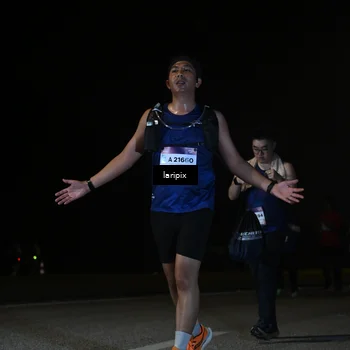 Runner Photo 7571350
