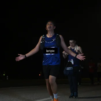 Runner Photo 7571357