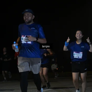 Runner Photo 7571376