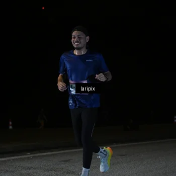 Runner Photo 7571385