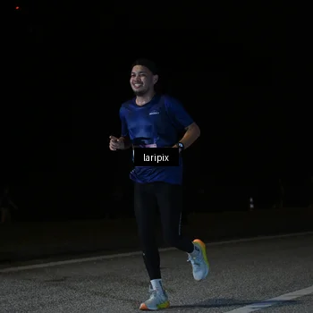 Runner Photo 7571390
