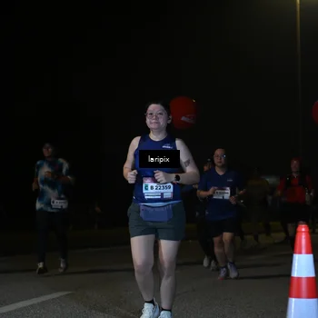 Runner Photo 7571397