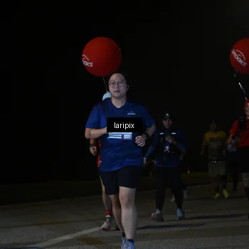Runner Photo 7571407