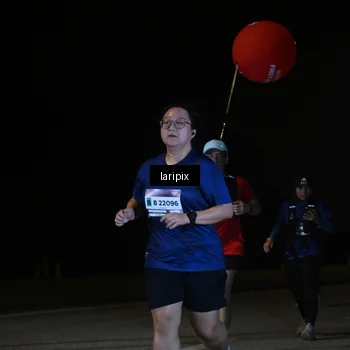 Runner Photo 7571409