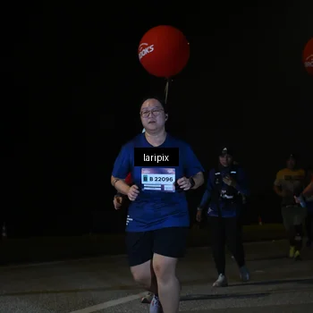 Runner Photo 7571417