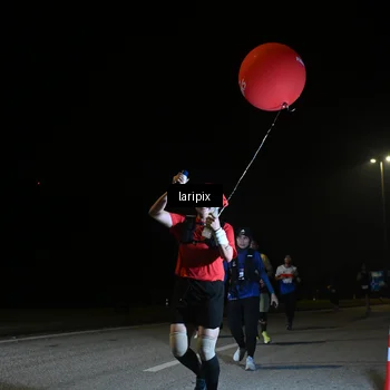 Runner Photo 7571422