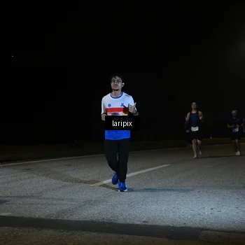 Runner Photo 7571429
