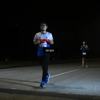 Runner Photo 7571433