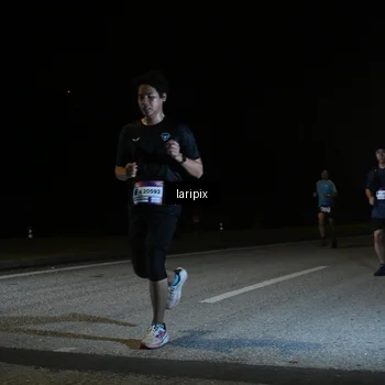Runner Photo 7571473