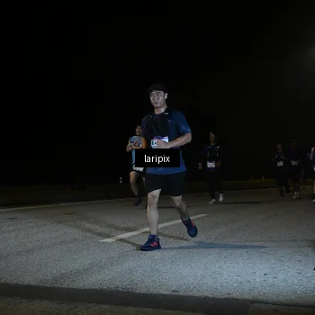 Runner Photo 7571479