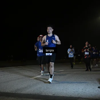 Runner Photo 7571501