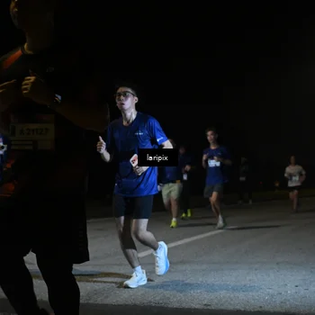 Runner Photo 7571617
