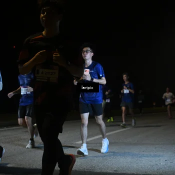 Runner Photo 7571641
