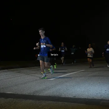 Runner Photo 7571696