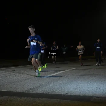 Runner Photo 7571704