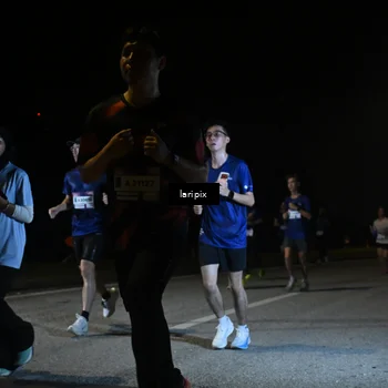 Runner Photo 7571713