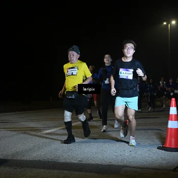 Runner Photo 7571717