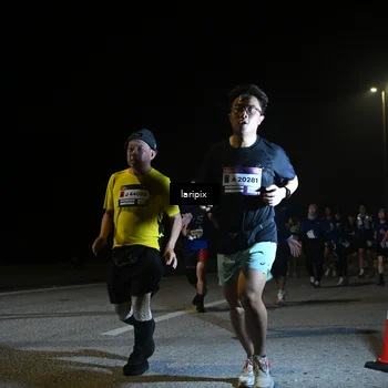 Runner Photo 7571780