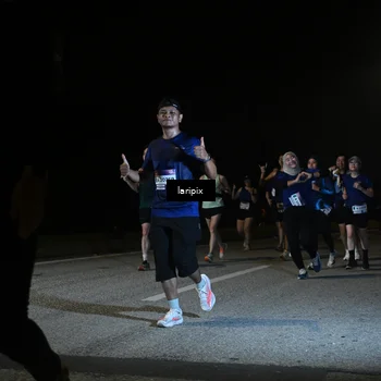 Runner Photo 7571945