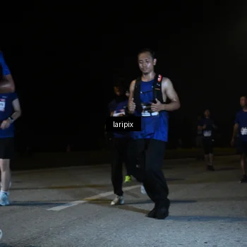 Runner Photo 7572060