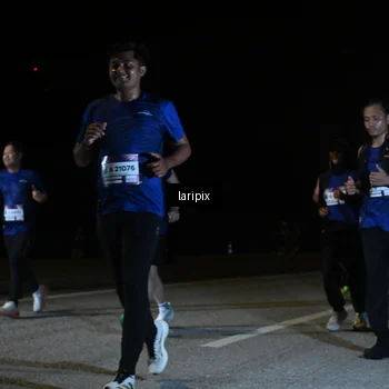Runner Photo 7572067