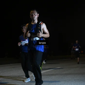 Runner Photo 7572068