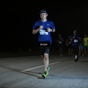 Runner Photo 7572146