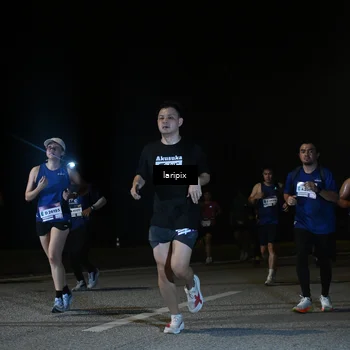 Runner Photo 7572351