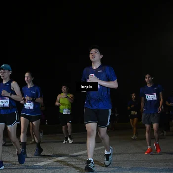 Runner Photo 7572469