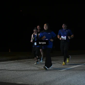Runner Photo 7572603