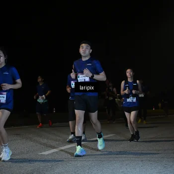 Runner Photo 7572609
