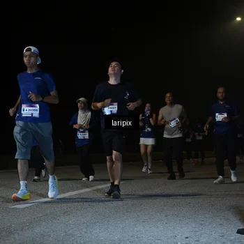 Runner Photo 7572711