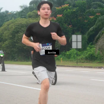Runner Photo 7572880