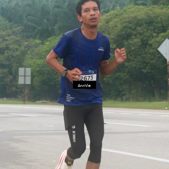 Runner Photo 7572915