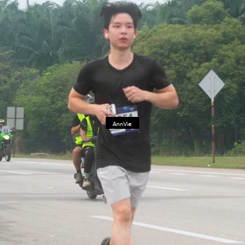 Runner Photo 7572918