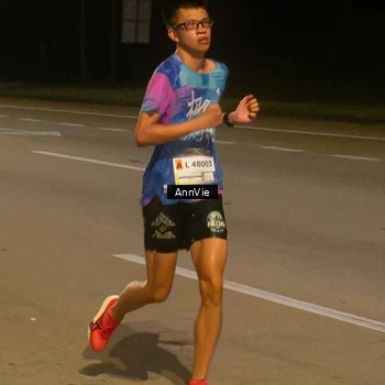 Runner Photo 7573117