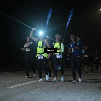 Runner Photo 7573218