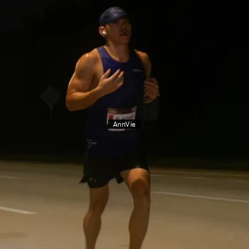 Runner Photo 7573290