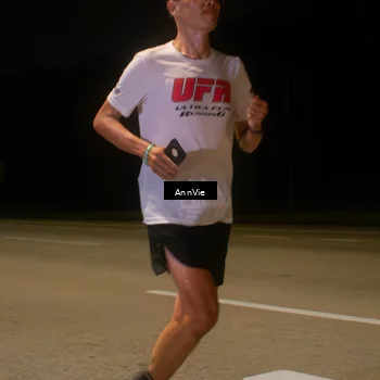 Runner Photo 7573390