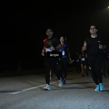 Runner Photo 7573412