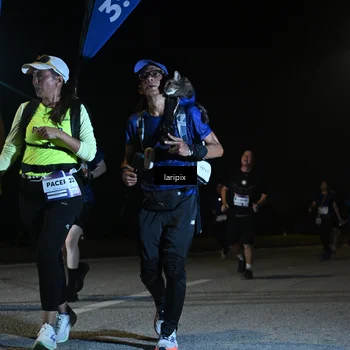Runner Photo 7573422