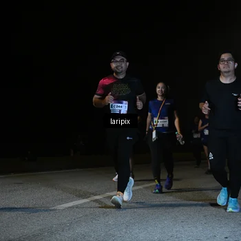 Runner Photo 7573443
